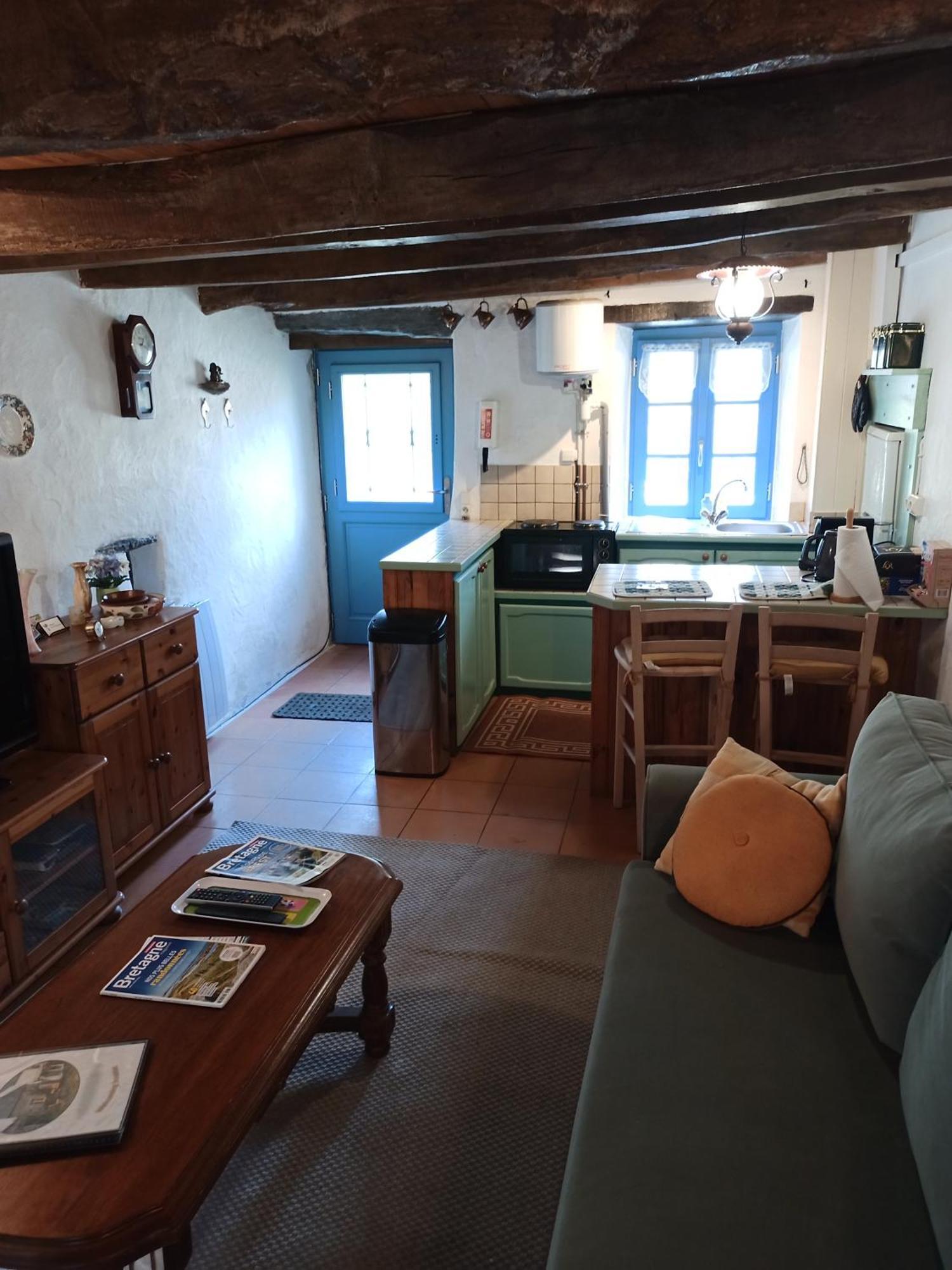 La Maison De Poupee Berrien Extérieur photo